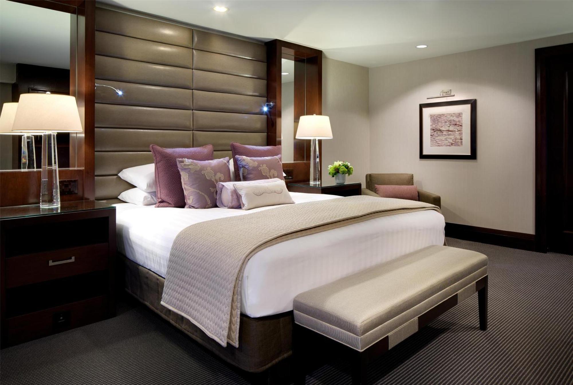 Hyatt Regency Hotel 4*